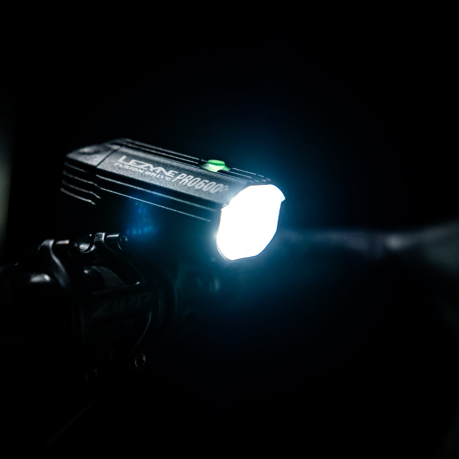 lezyne-fusion-drive-pro-600-frontlicht-600-lumen-6-modi-daytime-flash image 8