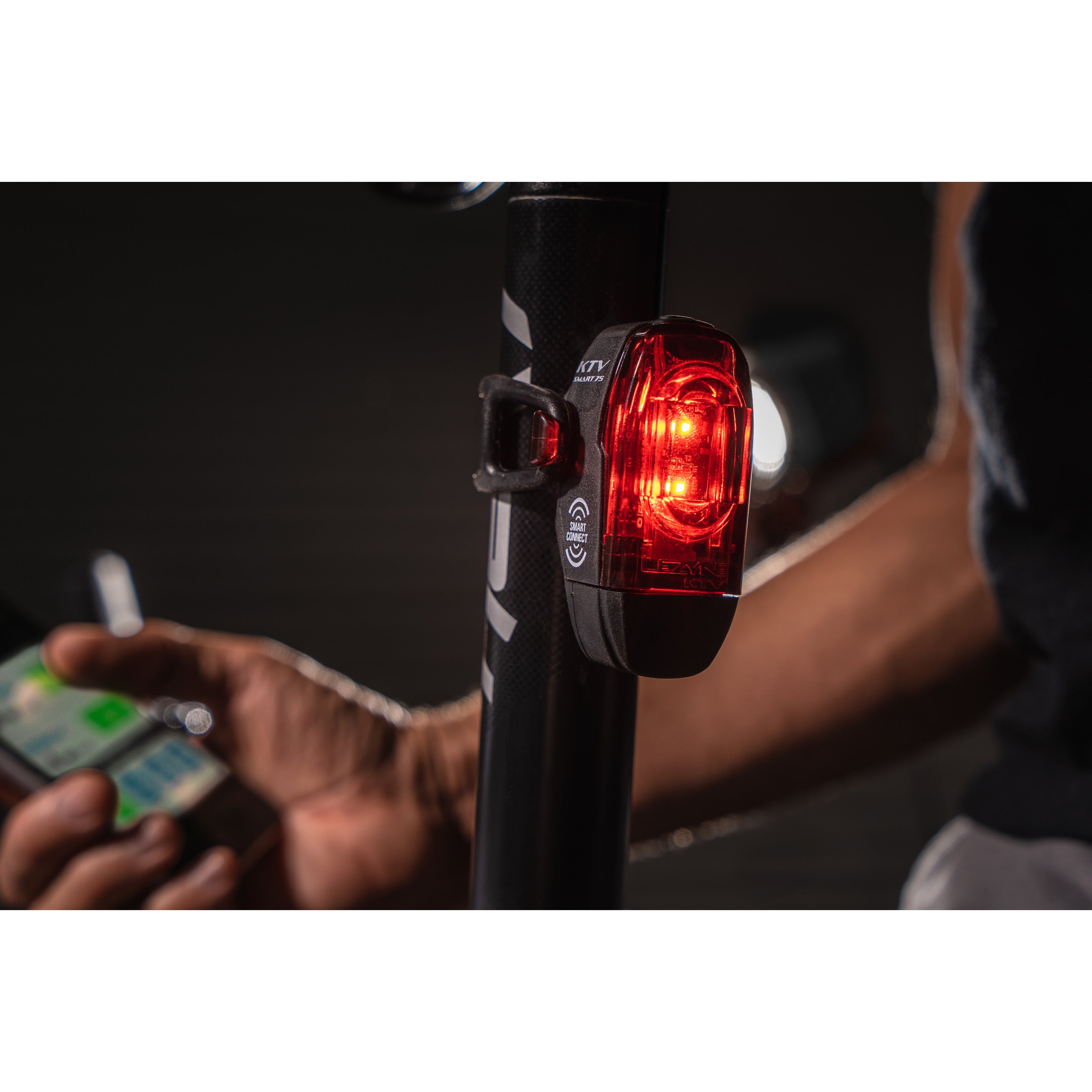 lezyne-ktv-drive-pro-smart-r-cklicht image 4