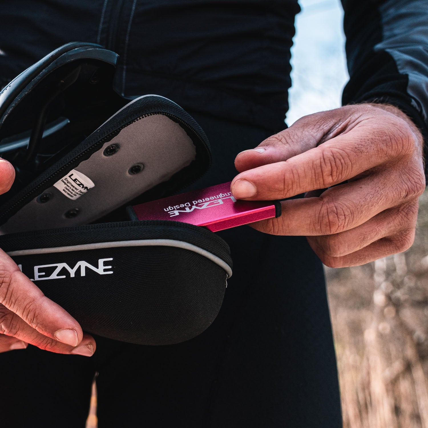 lezyne-pod-caddy-qr-satteltasche image 2