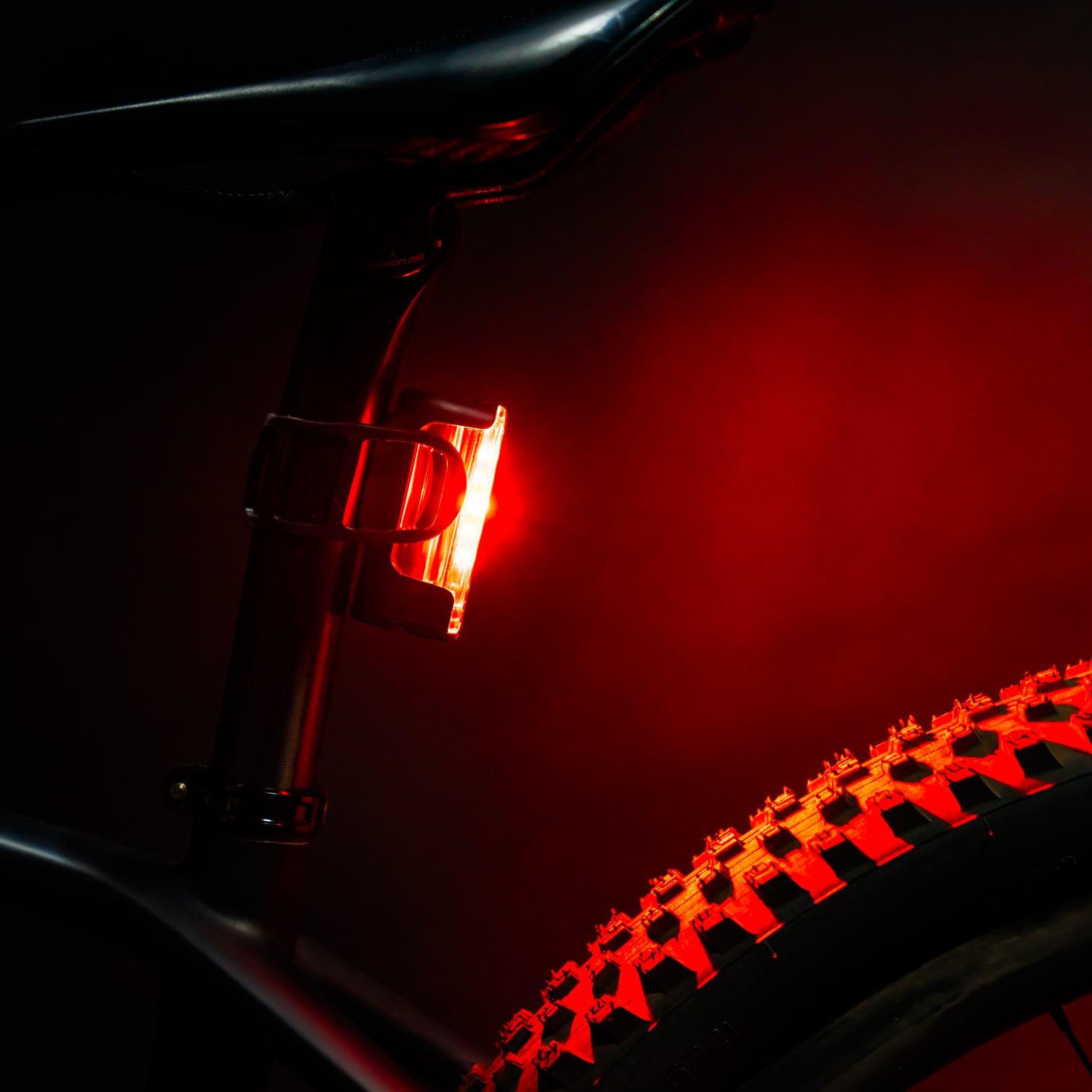 lezyne-strip-drive-300-rear-r-cklicht-black image 6