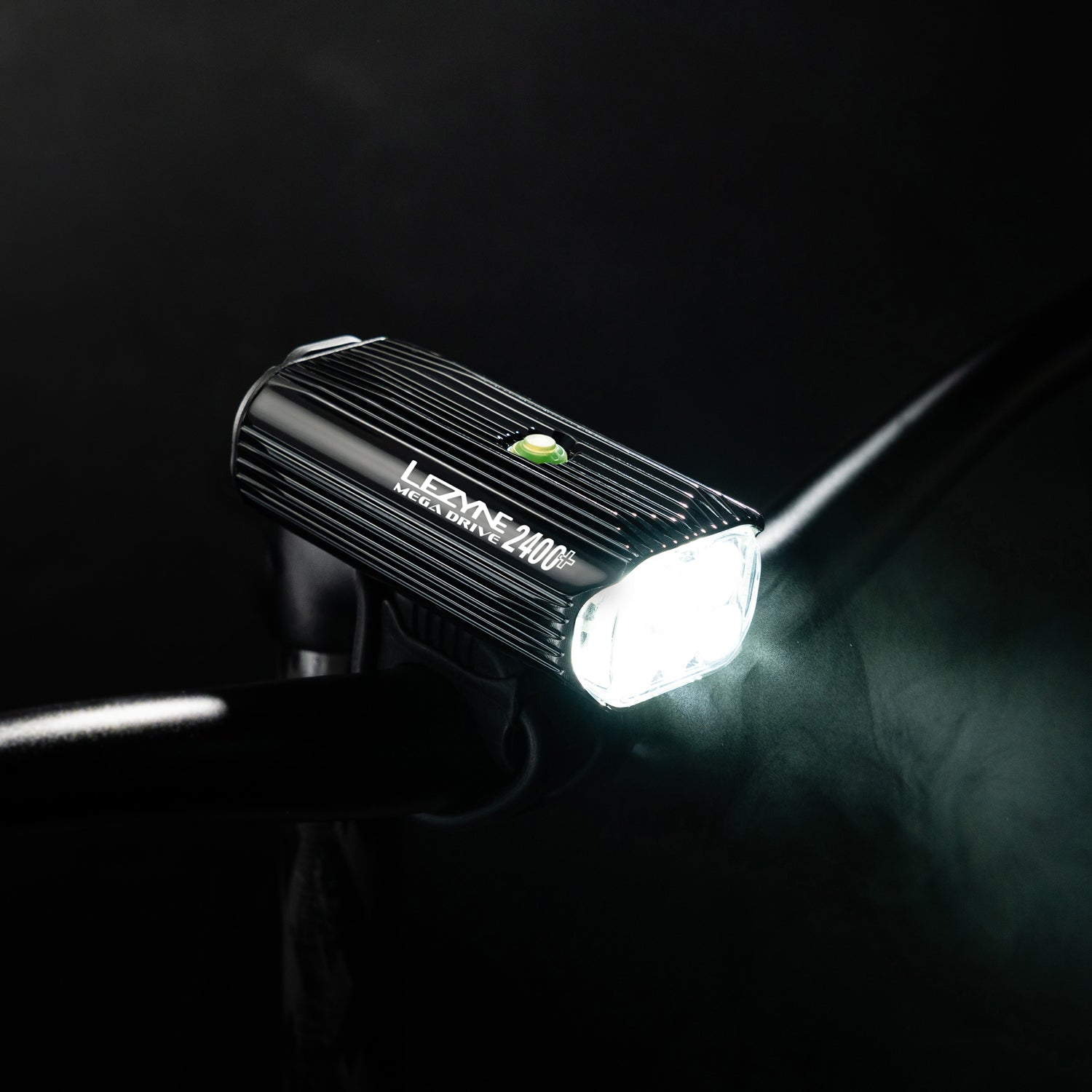 lezyne-mega-drive-2400-frontlicht image 5