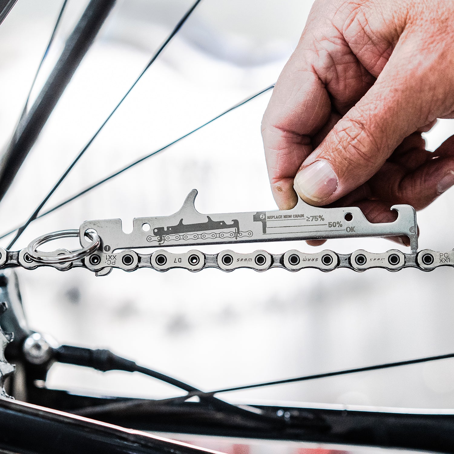 lezyne-chain-gauge-kettenmesslehre image 3