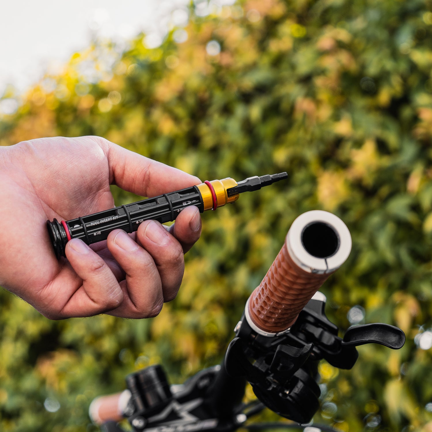 lezyne-dual-insert-kit-lenkerend-toolset-tubeless-multitool image 7