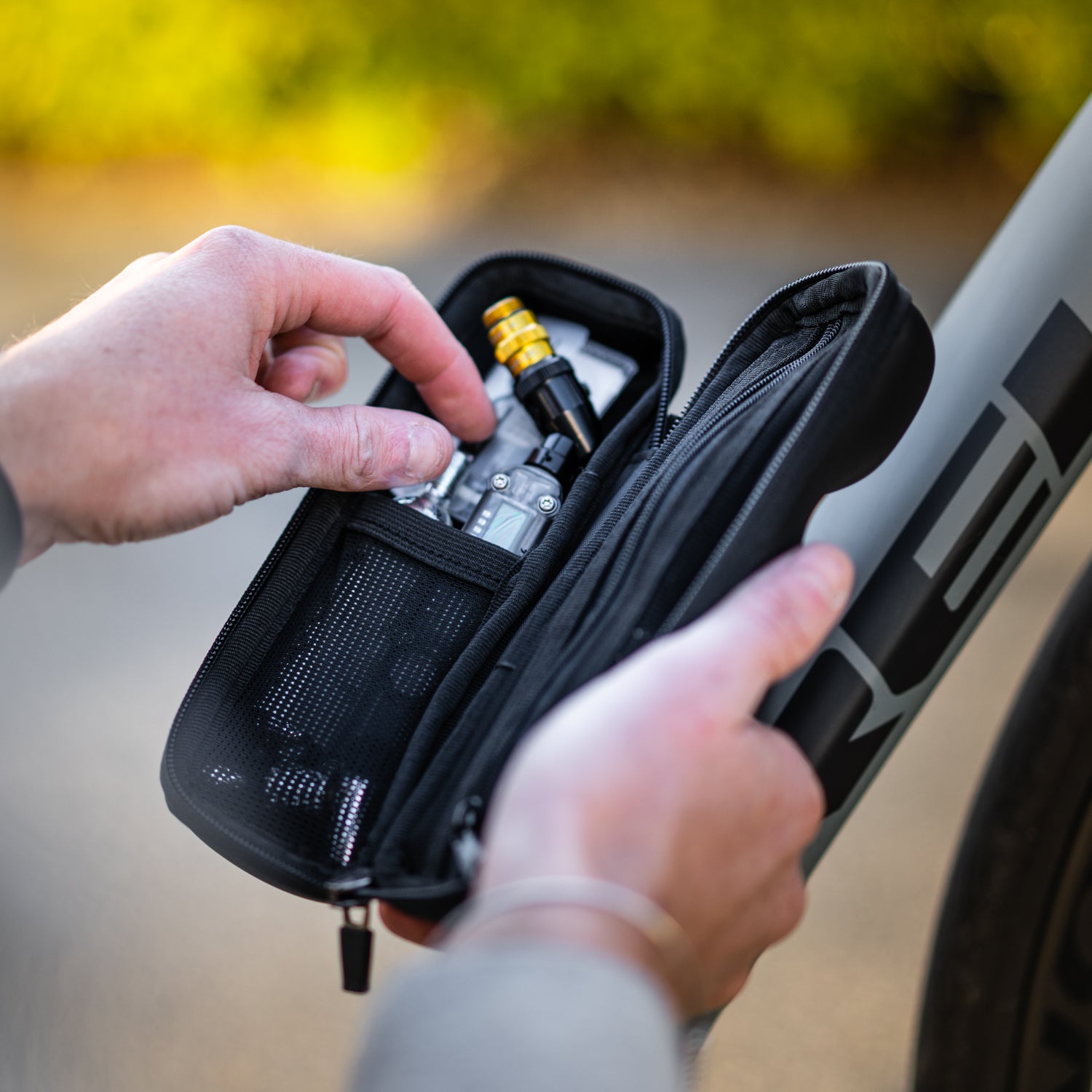 lezyne-flow-tool-caddy-pro-flaschen-organizer image 7