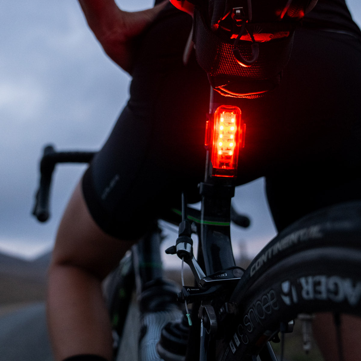 lezyne-strip-drive-pro-400-r-cklicht-400-lumen image 3