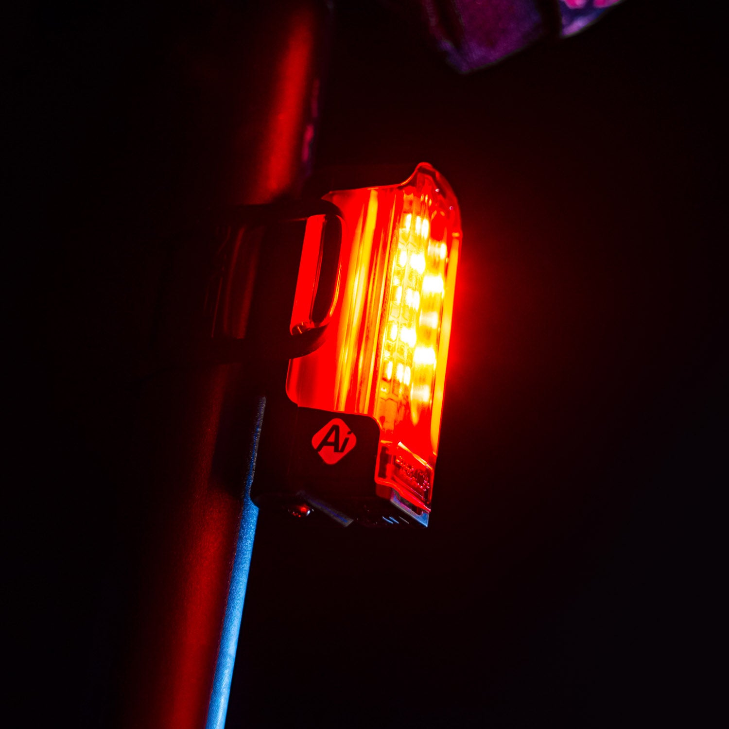 lezyne-strip-pro-ai-alert-400-r-cklicht image 4