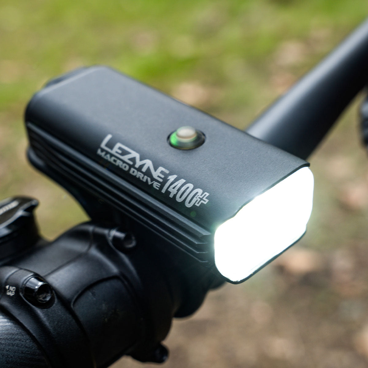 lezyne-macro-drive-1400-front-led-fahrradlicht-1400-lumen image 8