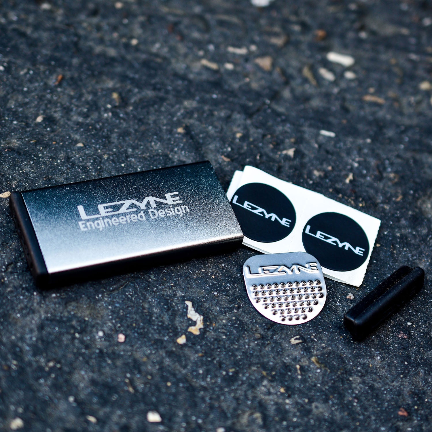 lezyne-metal-kit-flickset-alu-box-6x-selbstklebend-reifenheber-boot image 8