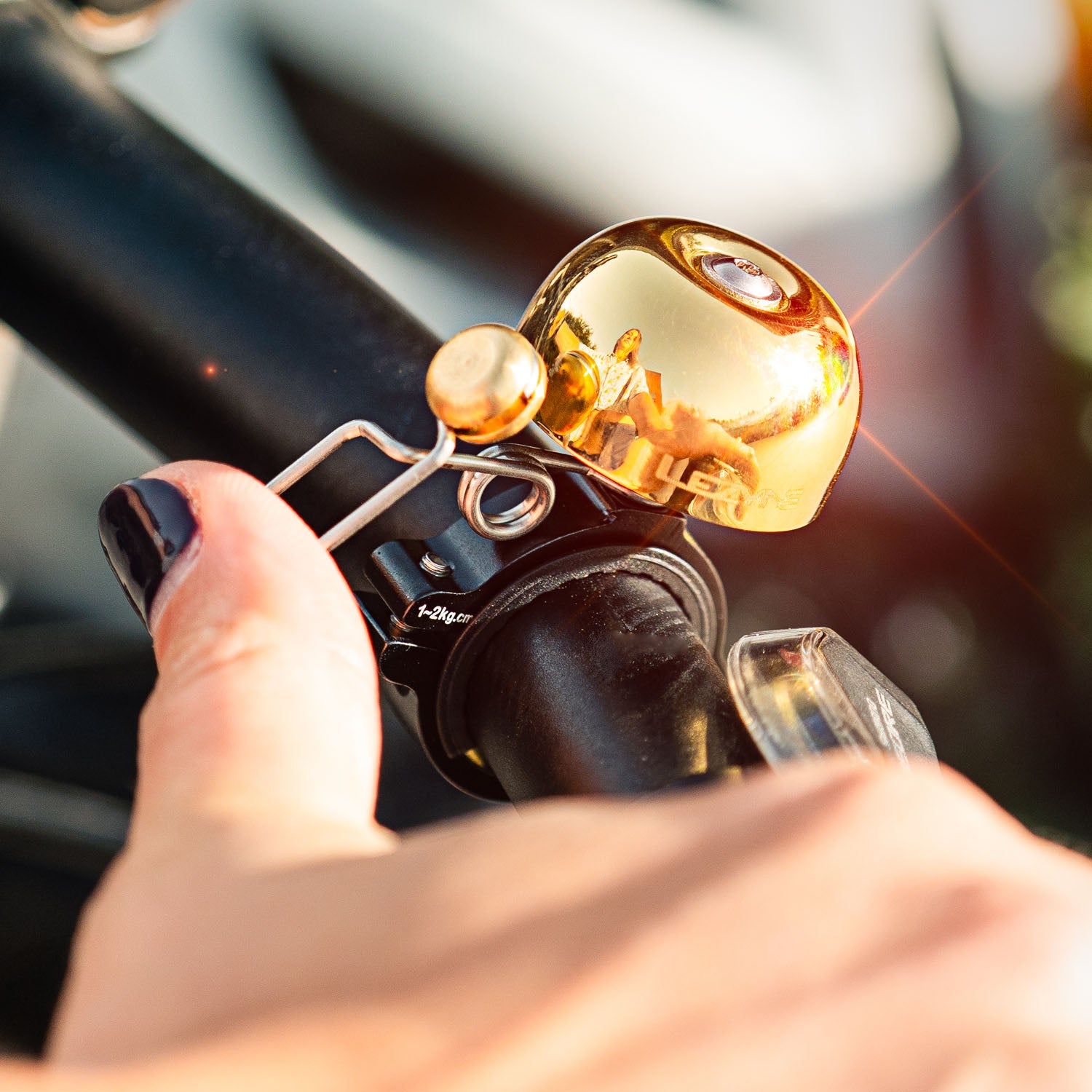 lezyne-classic-brass-bell-hm-fahrradklingel-messing image 5