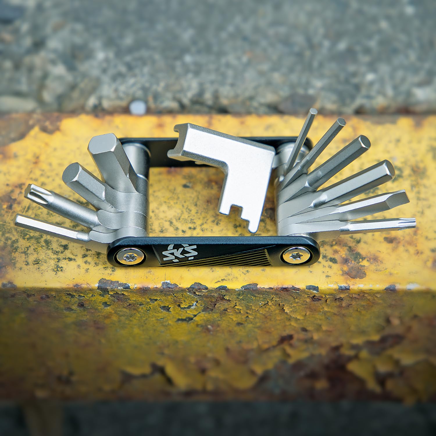 sks-germany-mia-12-fahrrad-multitool-mit-12-funktionen-und-kettennieter image 5