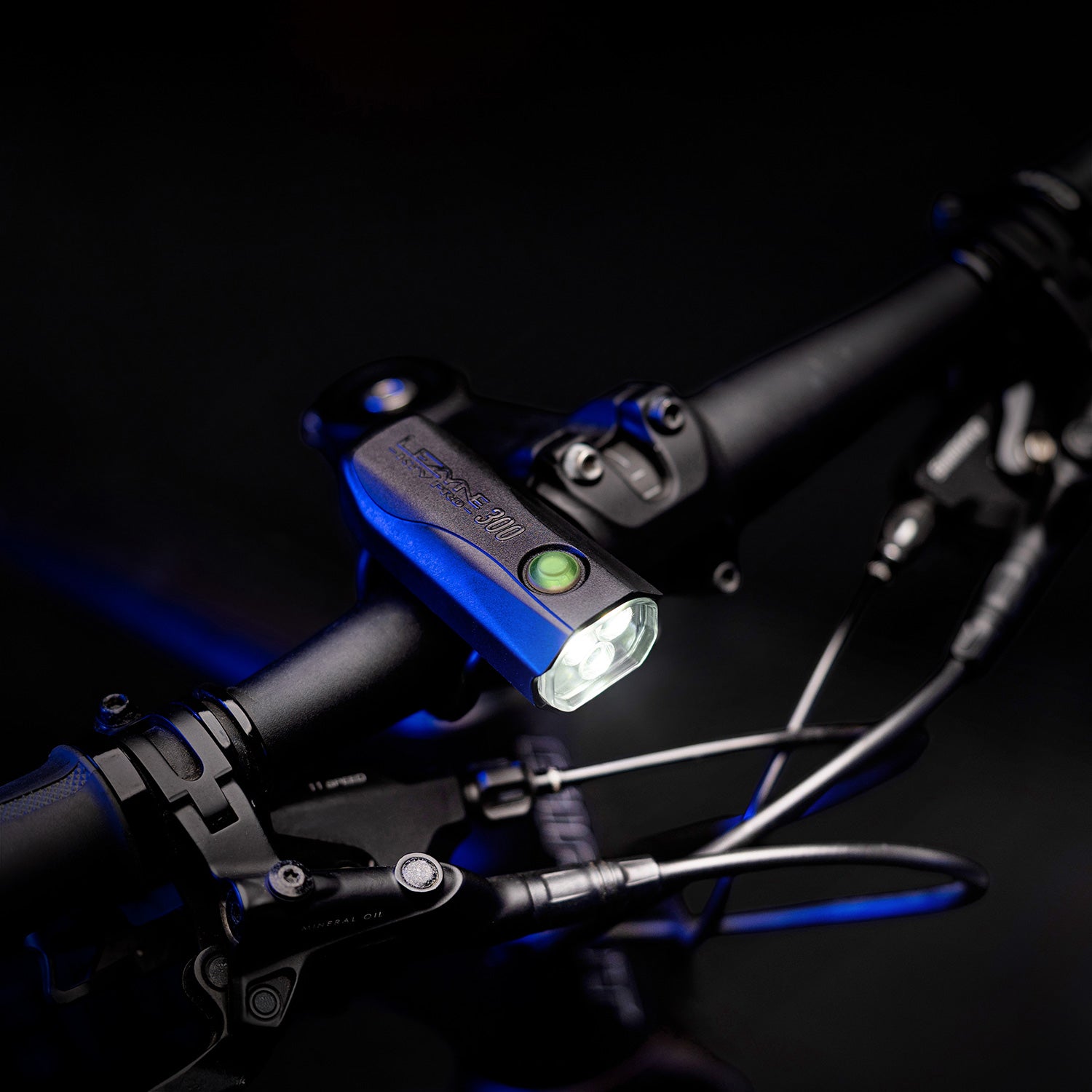 lezyne-ktv-drive-pro-300-frontlicht image 7