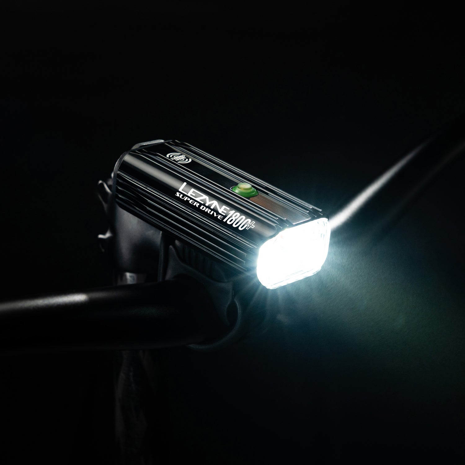 lezyne-super-drive-1800-smart-led-frontlicht image 4
