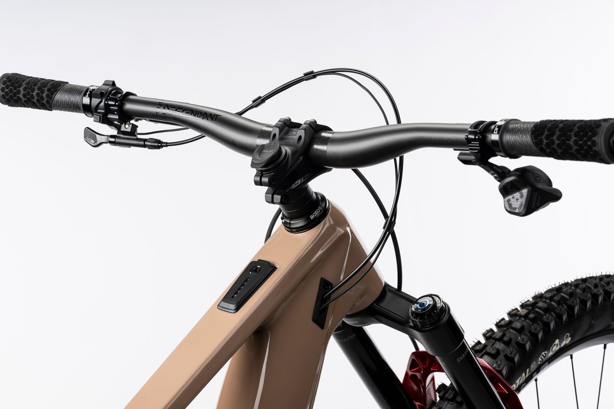 ghost-path-riot-cf-full-party-e-mountainbike-fully image 3