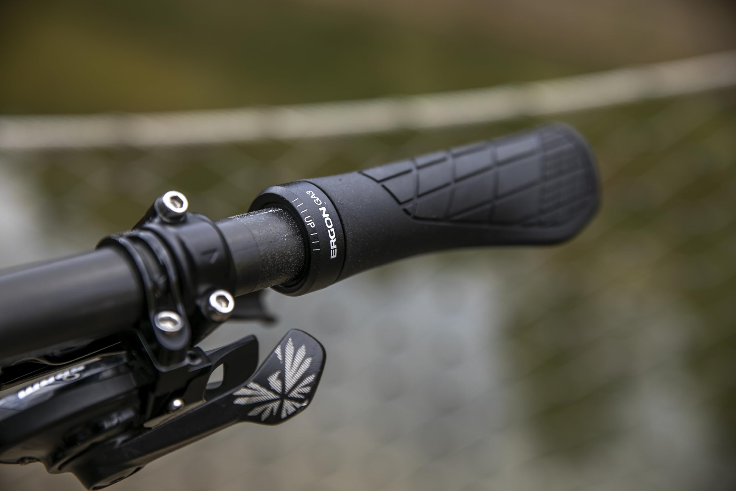 ergon-ga3-l-fahrradgriff-schwarz-l-mini-wing-mtb-all-mountain-trail image 6